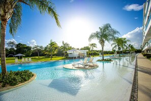 Pool - Balcony, Jacuzzi, Spectacular Pool and Golf Course Views 2BD Oasis in Cana Bay (Punta Cana)