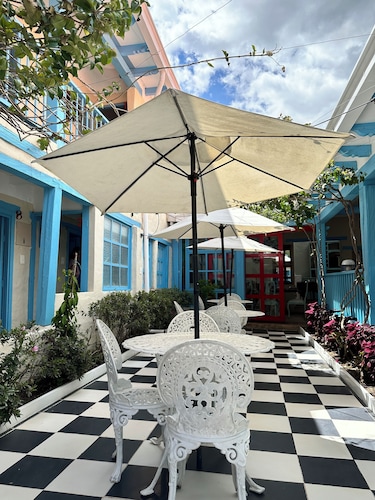 HOTEL CASA PROVENZAL