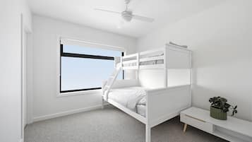 3 bedrooms, iron/ironing board