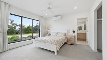 3 bedrooms, iron/ironing board