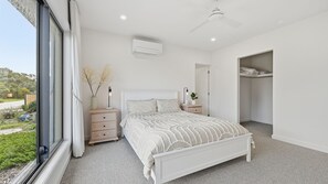 3 bedrooms, iron/ironing board - Inverloch Seaside Escape (Inverloch)