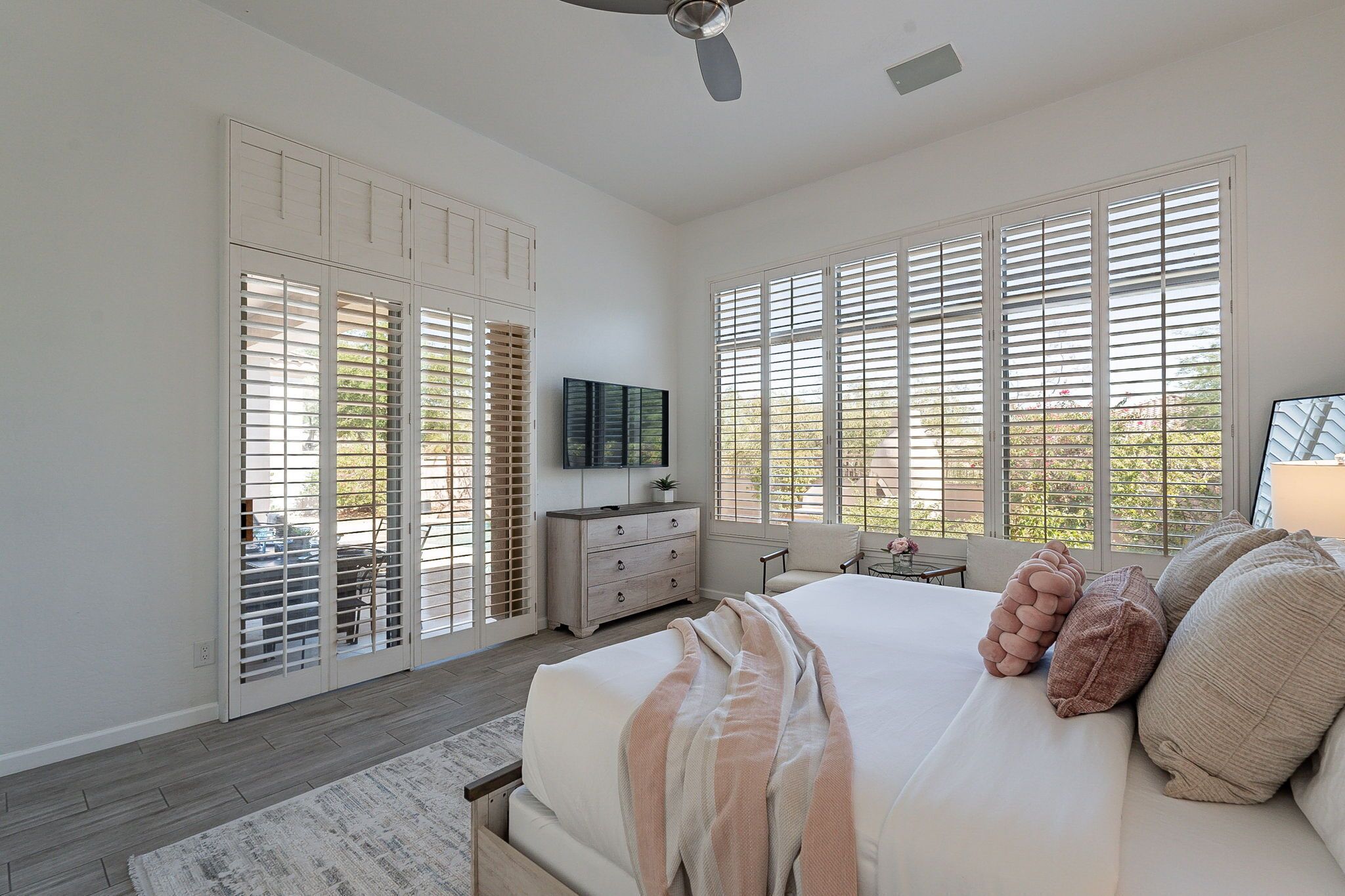 3 makuuhuonetta, silitysrauta/-lauta, vauvan matkasänky, ilmainen Wi-Fi