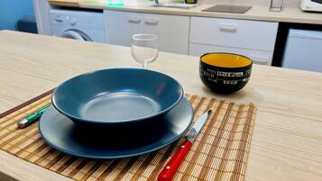 Microwave, stovetop, toaster, cookware/dishes/utensils