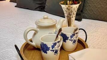 1 slaapkamer, een strijkplank/strijkijzer, wifi, beddengoed