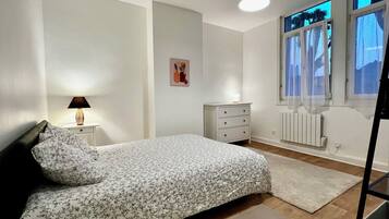 1 bedroom, iron/ironing board, WiFi, bed sheets