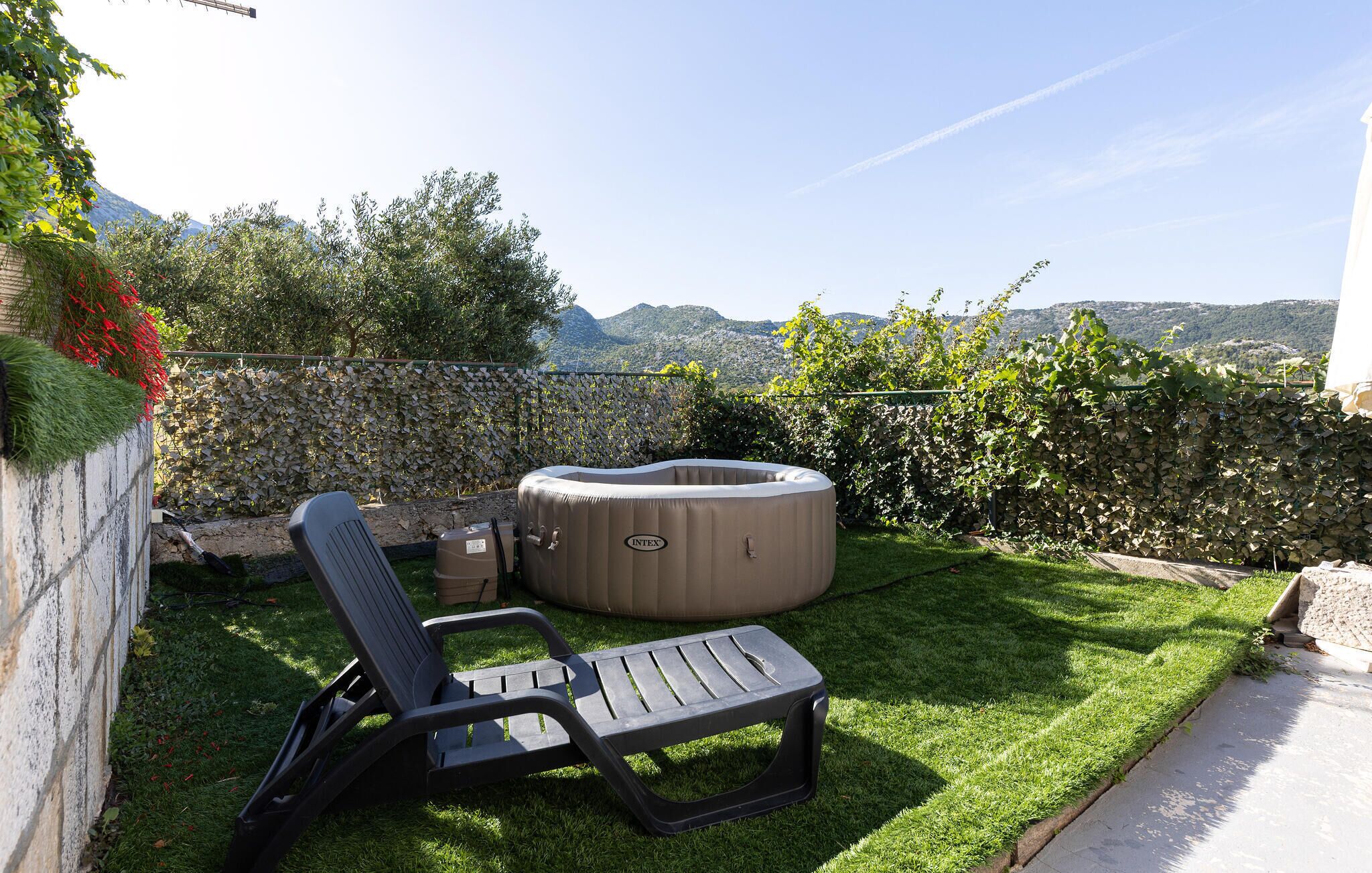 Bain à remous extérieur