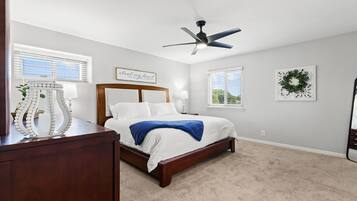 3 bedrooms, iron/ironing board, WiFi, bed sheets