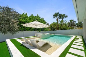 Pool - South Naples Pool House (Naples)