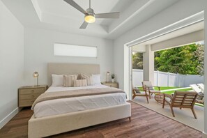 4 bedrooms, desk, iron/ironing board, WiFi