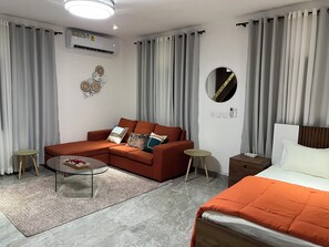 2 室のベッドルーム、インターネット、ベッドシーツ