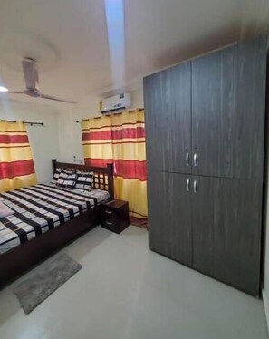 2 bedrooms, Internet, bed sheets