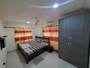 2 bedrooms, internet, bed sheets - 2 Bedroom Self-Compound House (Fise-Amasaman)