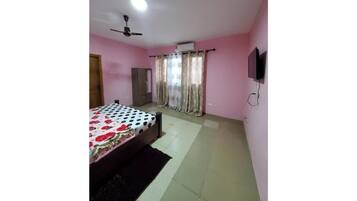 2 soveværelser, internetforbindelse, sengetøj