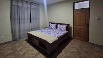 1 bedroom, iron/ironing board, internet, bed sheets