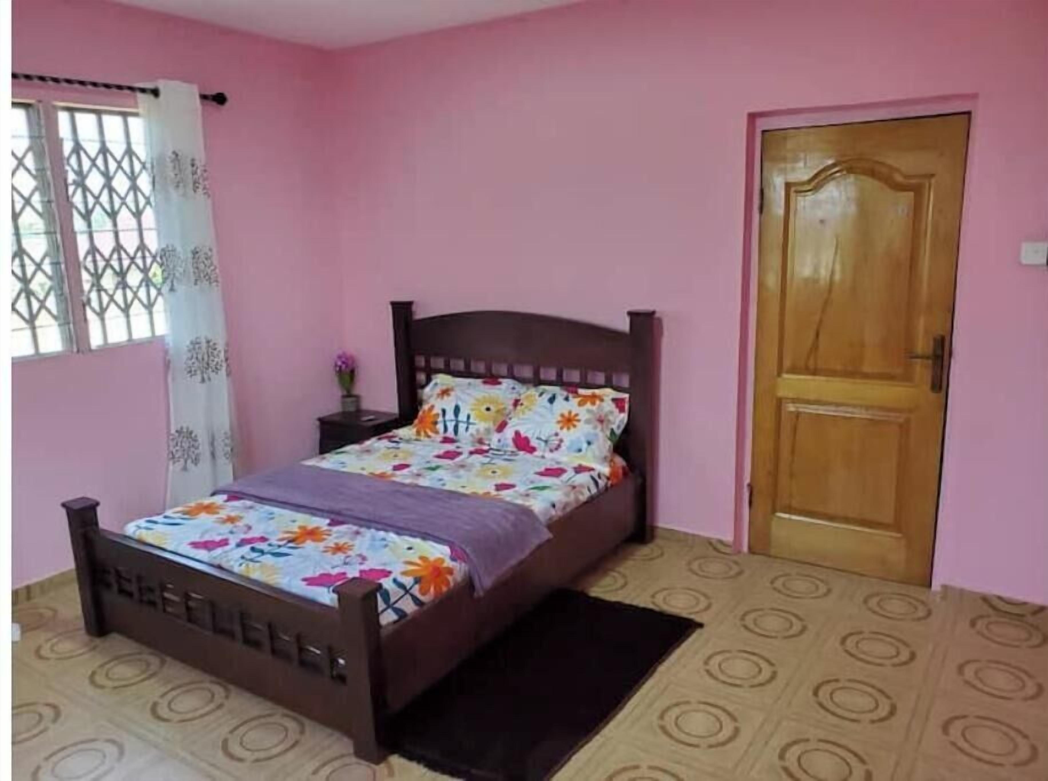 1 bedroom, internet, bed sheets