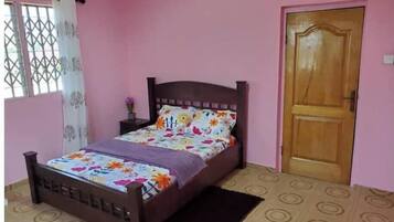 1 bedroom, internet, bed sheets