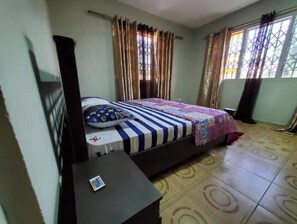 2 habitaciones, acceso a internet y ropa de cama 