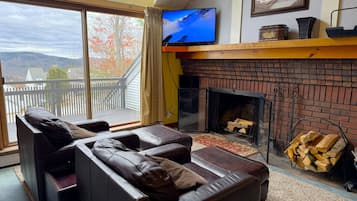 智能电视、壁炉