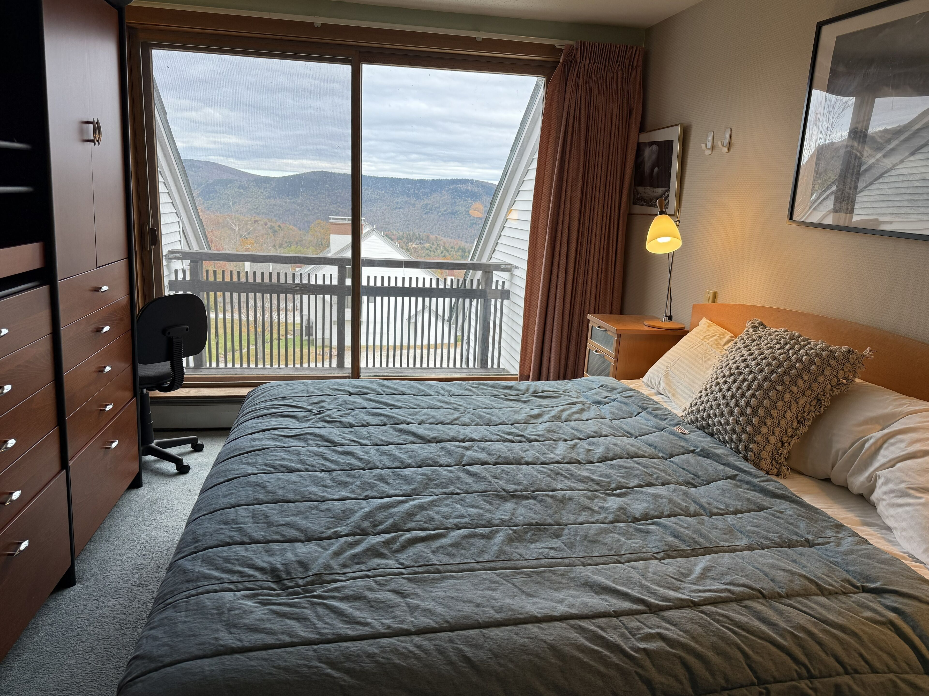 3 chambres, fer et planche à repasser, Wi-Fi gratuit, draps fournis