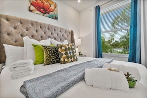 3 bedrooms, iron/ironing board, WiFi, bed sheets
