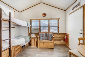 1 camera, Wi-Fi, lenzuola