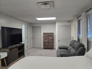 1 soverom, internettilgang og sengetøy