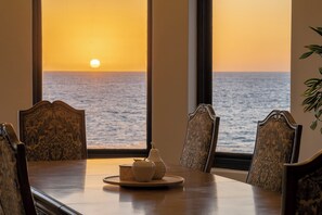 تناول الطعام