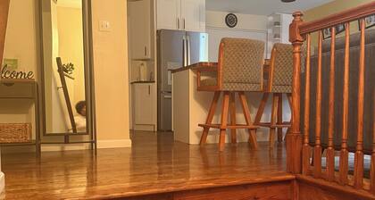 Superb 3-bedroom house with fitness room in Chicago Heights