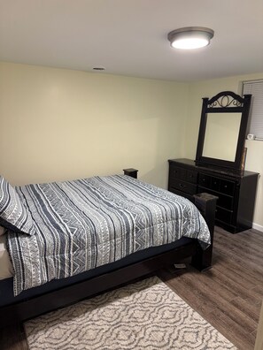 3 bedrooms, iron/ironing board, free WiFi, bed sheets