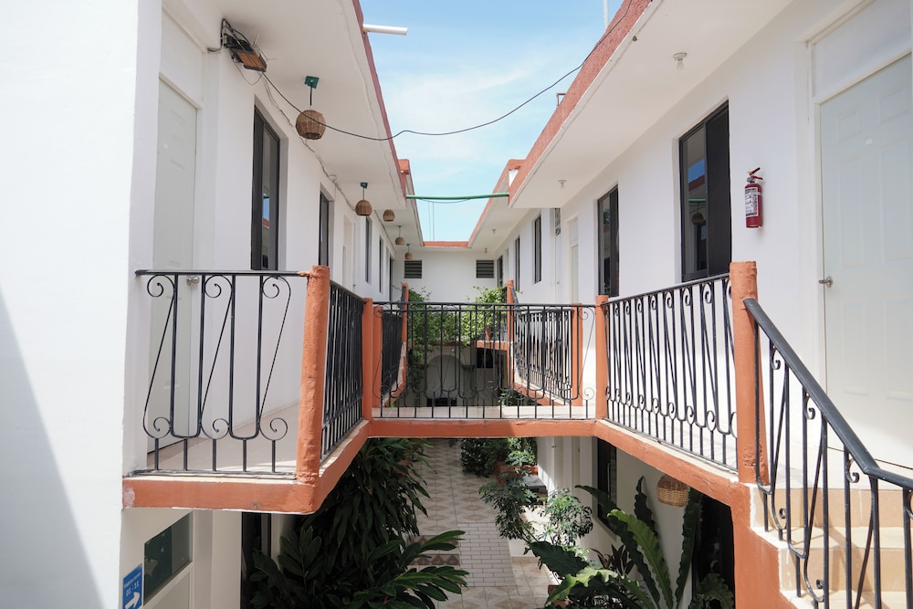 OYO Hotel Arena Surf, Puerto Escondido by null