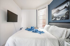 2 chambres, fer et planche à repasser, Wi-Fi, draps fournis