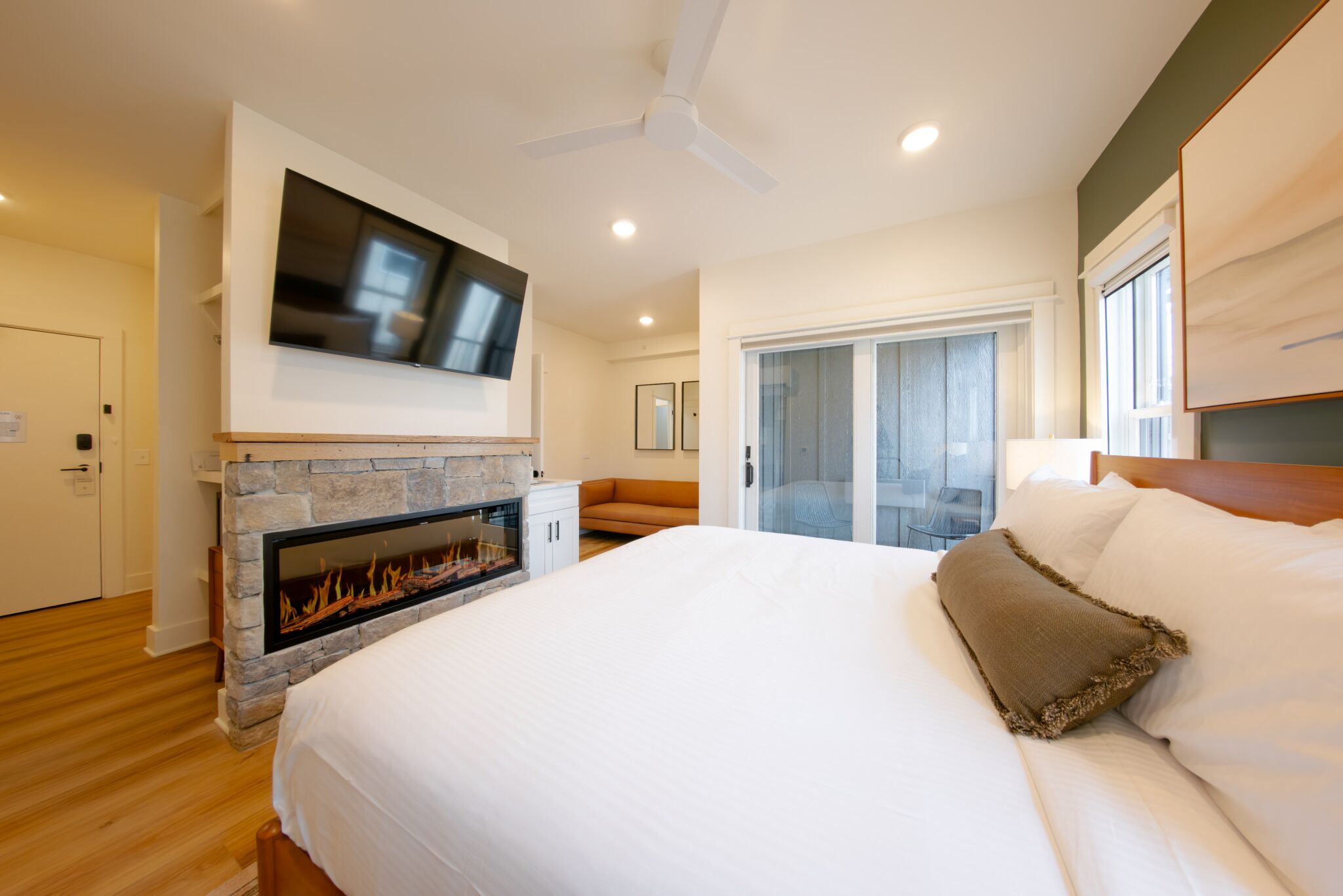 Economy Double Room | Free WiFi