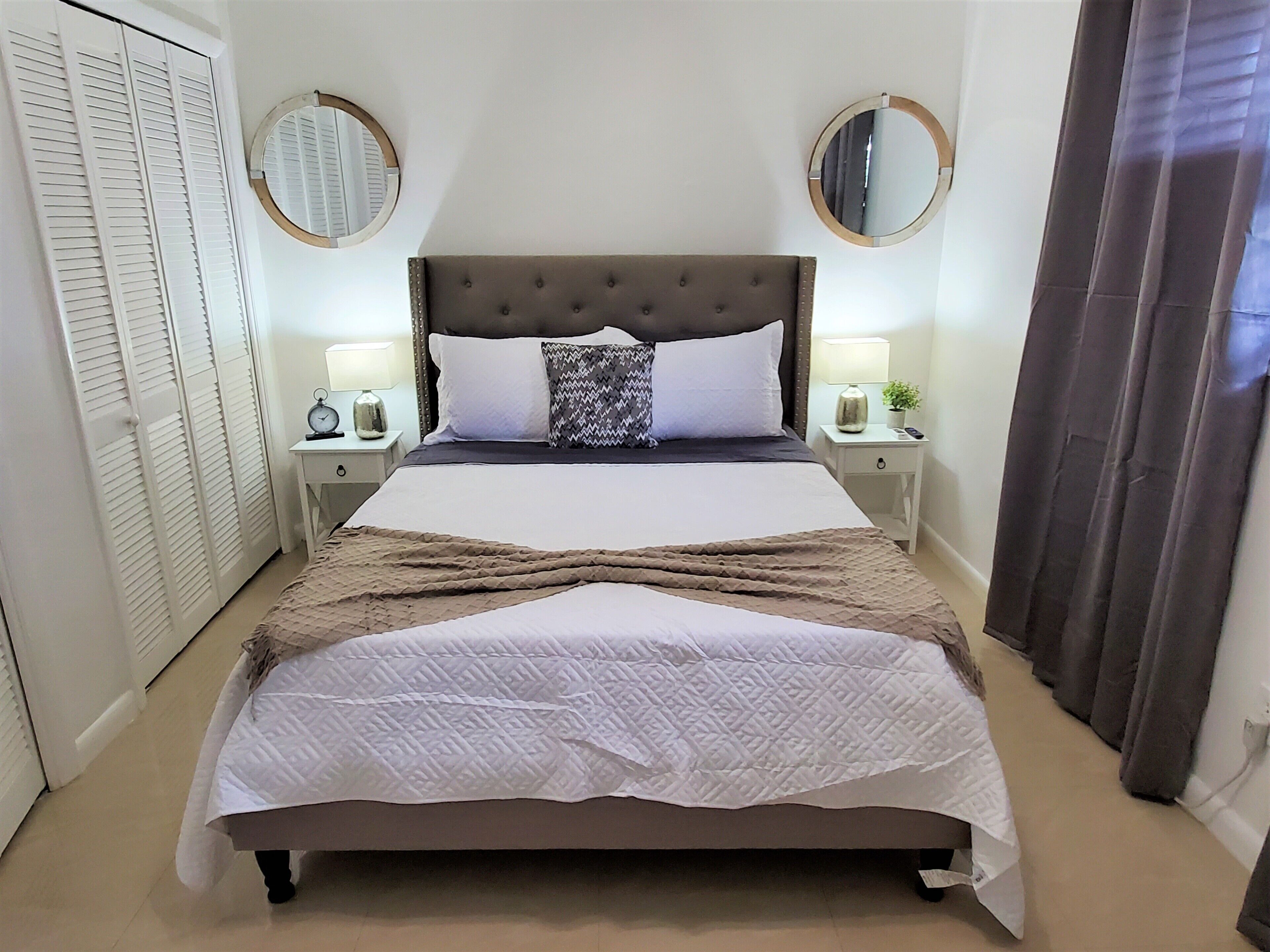 2 bedrooms, iron/ironing board, WiFi, bed sheets