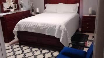 2 dormitoris, planxa i posts de planxar, wifi i roba de llit