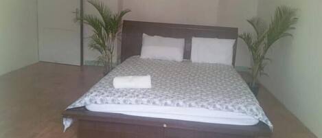 2 soverom, internettilgang og sengetøy