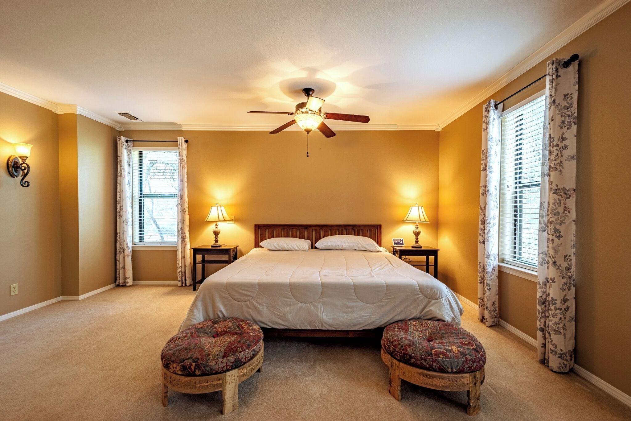 3 slaapkamers, een strijkplank/strijkijzer, gratis wifi, beddengoed