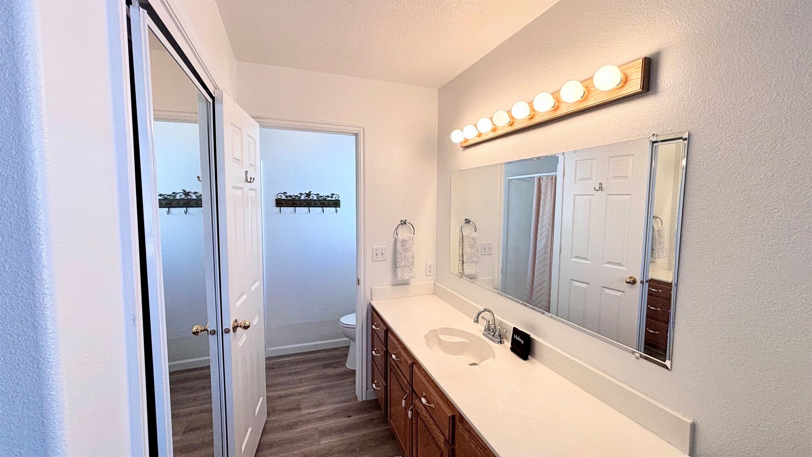Shower, towels