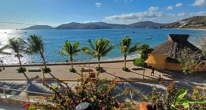 Charming 1-bedroom apartment at La Ropa Beach