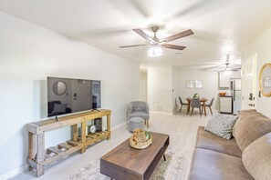Smart TV - Ada Retreat with Cozy Backyard Firepit (Ada)