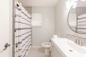 Shower, towels - Ada Retreat with Cozy Backyard Firepit (Ada)