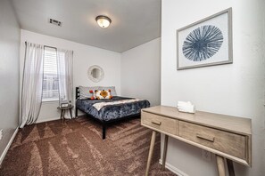 3 camere, culla da viaggio, Wi-Fi gratuito, lenzuola