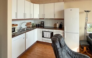 Réfrigérateur, four, plaque de cuisson, lave-vaisselle