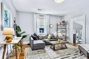 Deluxe House | Living area