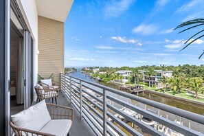 Property grounds - Waterfront Condo with Pool, Spa, and Fitness Center near Downtown Sarasota (Sarasota)