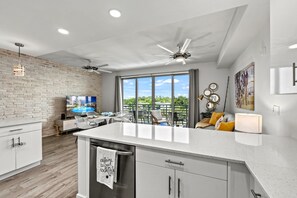 Interior - Waterfront Condo with Pool, Spa, and Fitness Center near Downtown Sarasota (Sarasota)