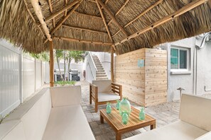 Terrace/patio - Sea Dream - Pet Friendly, Located in Siesta Key Village, Steps to Siesta Key Beach! (Siesta Key)