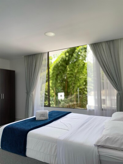 Finca Hotel Los Alpes, 15 minutes from downtown, surrounded by nature.