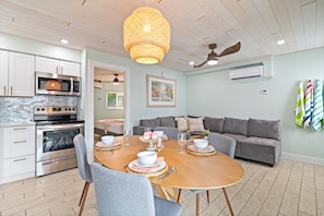 Interior - Sea Foam - Pet Friendly, Located in Siesta Key Village, Steps to Siesta Key Beach! (Siesta Key)