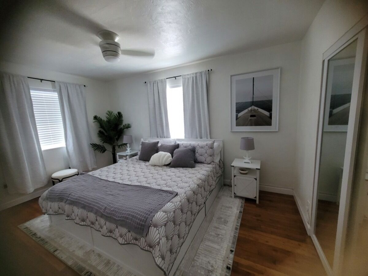 3 chambres, fer et planche à repasser, Wi-Fi gratuit, draps fournis