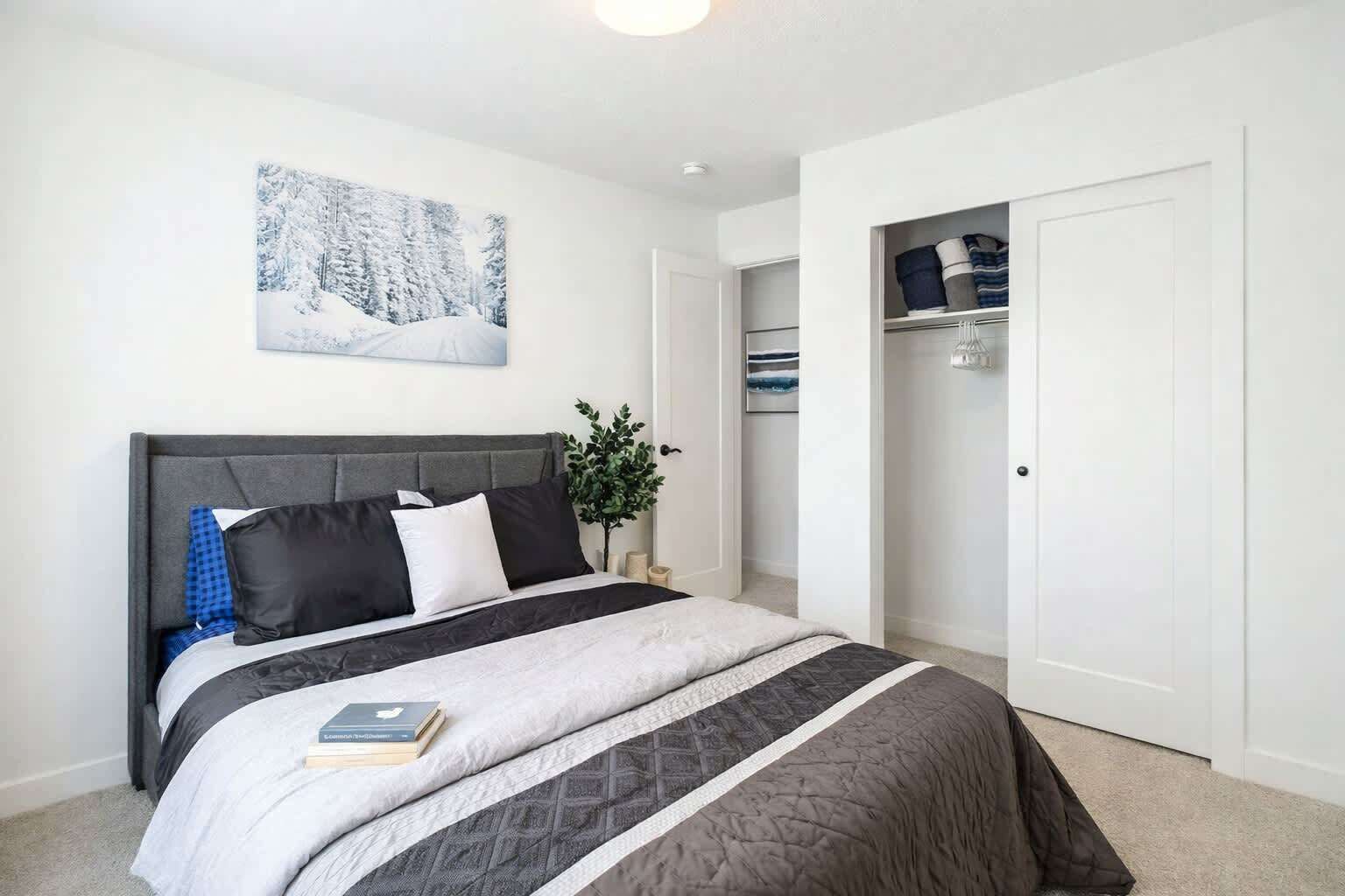 4 bedrooms, iron/ironing board, free WiFi, bed sheets